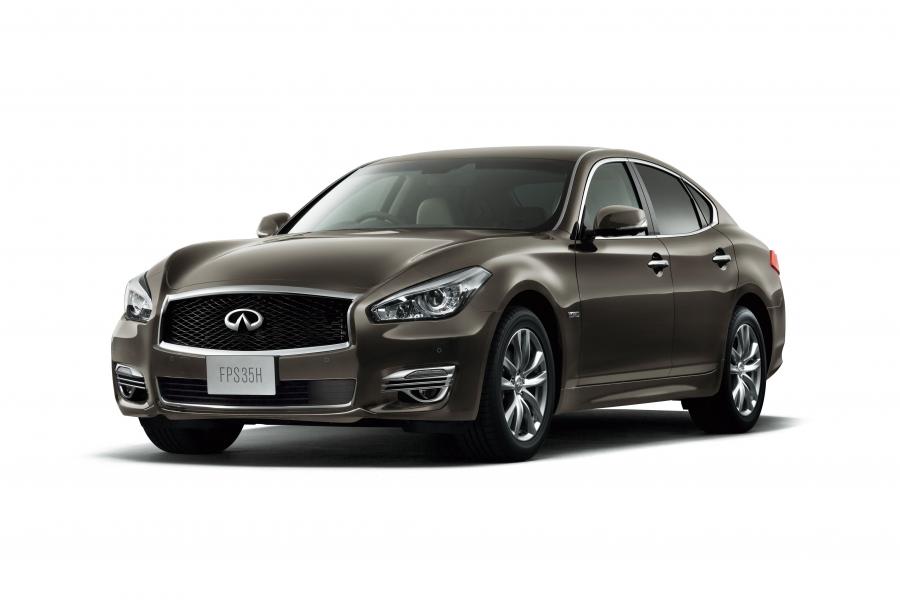 Nissan Fuga Hybrid '2015